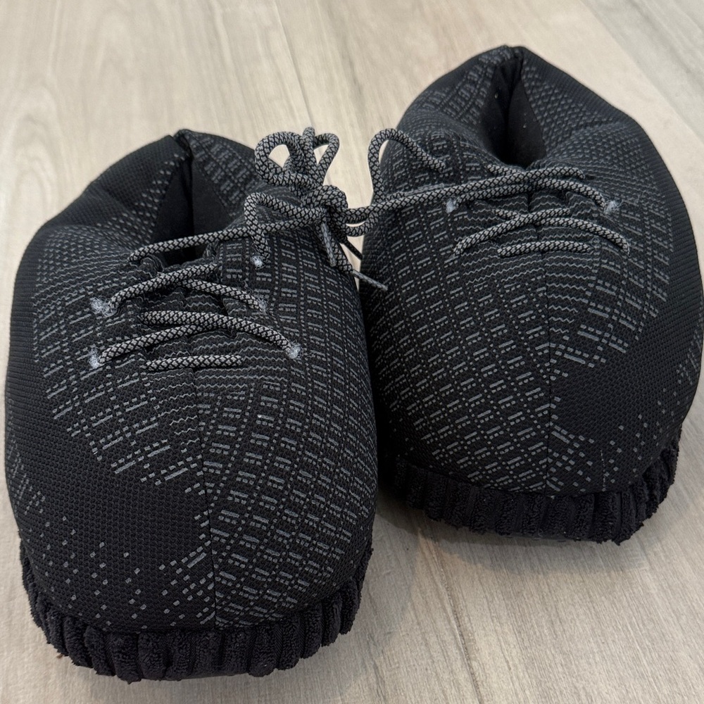 Black Puffer Kid Slippers